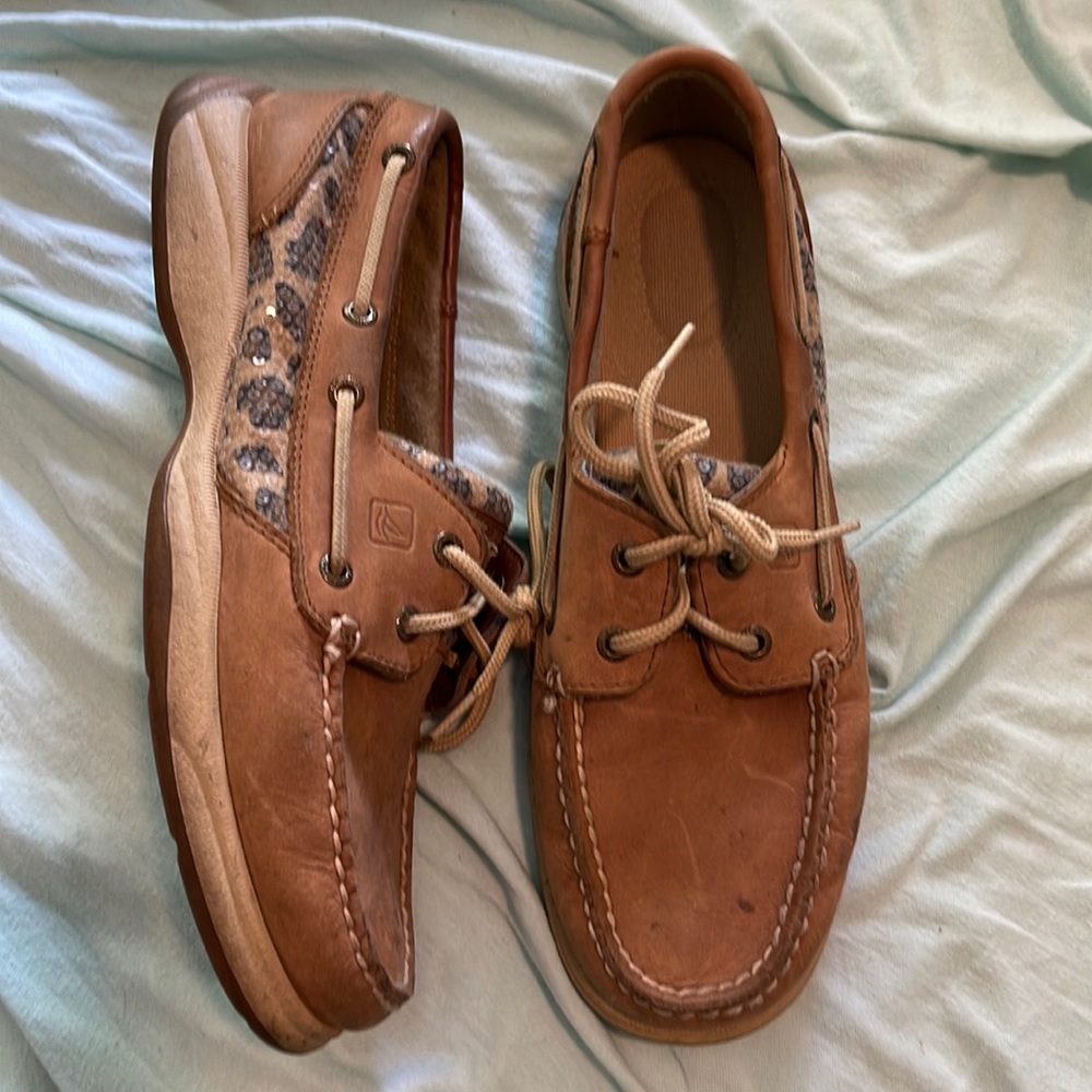Sperry cheetah print